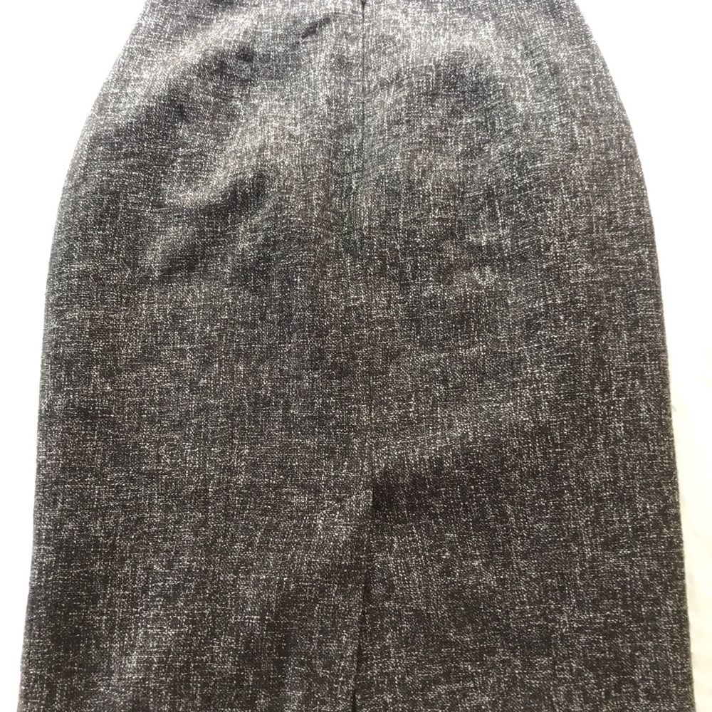 Banana Republic pencil skirt- size 4